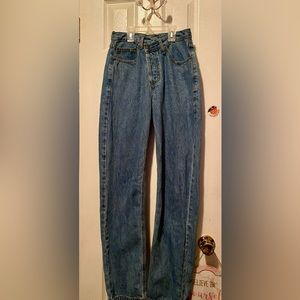 These jeans did not fit how I wanted them to.